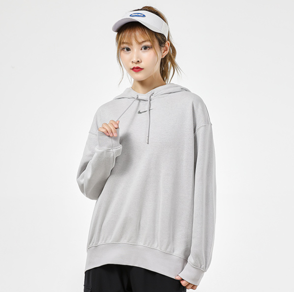 Bluza Nike Sportswear z kapturem szara - obrazek 3