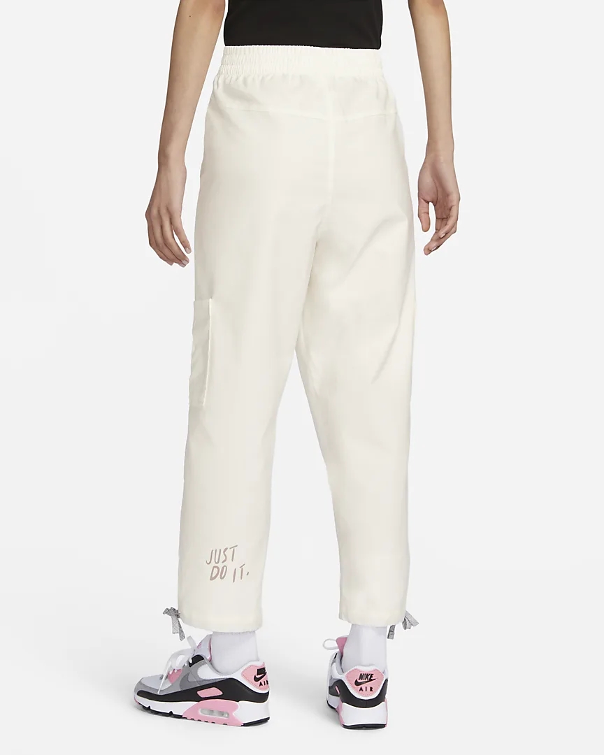 Spodnie damskie Nike AS NSW logo białe - obrazek 3