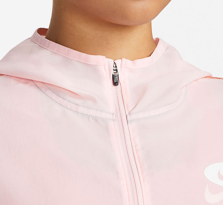 Kurtka damska Nike Sportswear oddychająca z kapturem różowa - obrazek 3